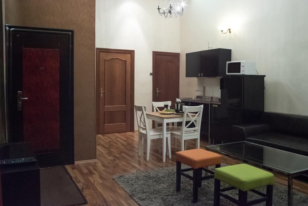 Ferienwohnung Inviting Flat In The Heart Of Town Budapest Exterior foto