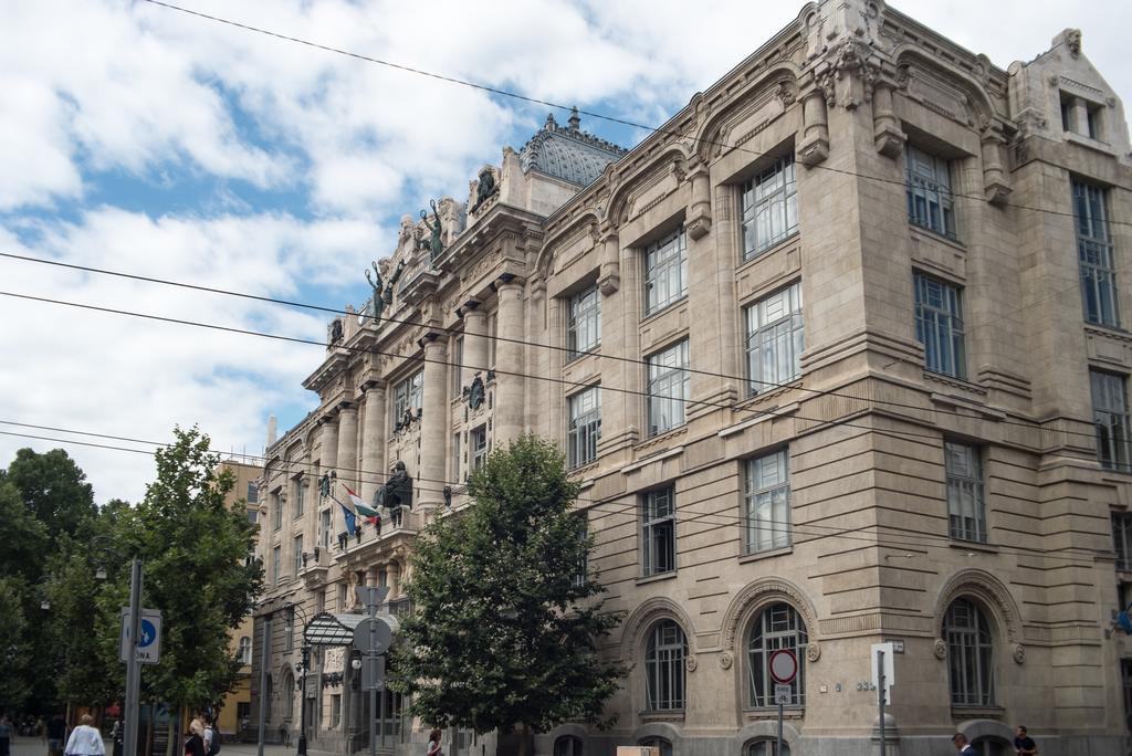 Ferienwohnung Inviting Flat In The Heart Of Town Budapest Exterior foto