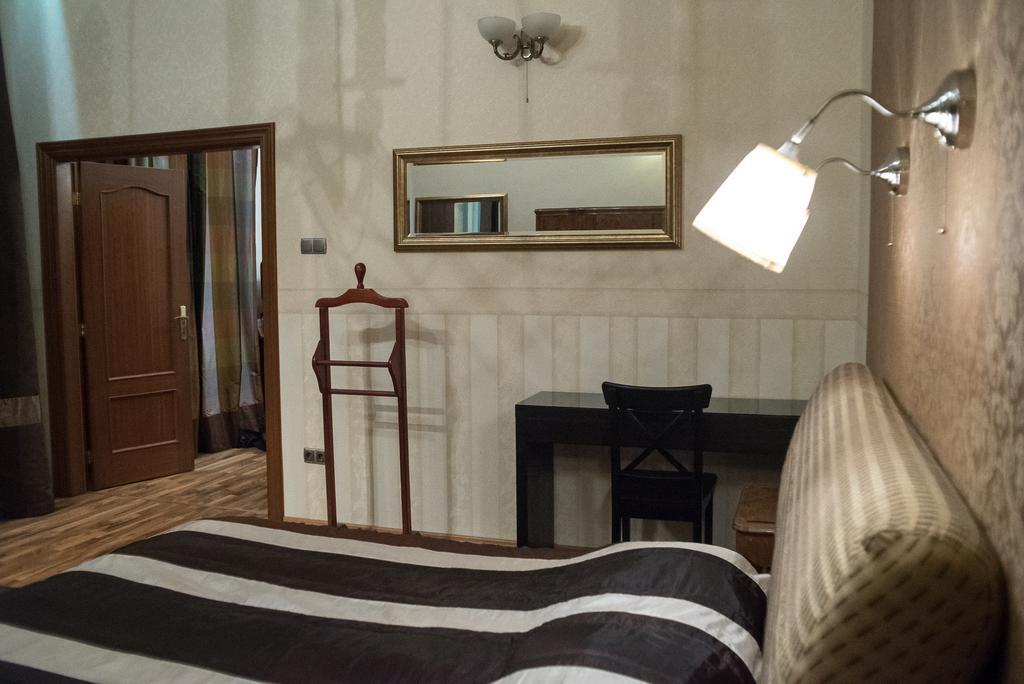 Ferienwohnung Inviting Flat In The Heart Of Town Budapest Exterior foto