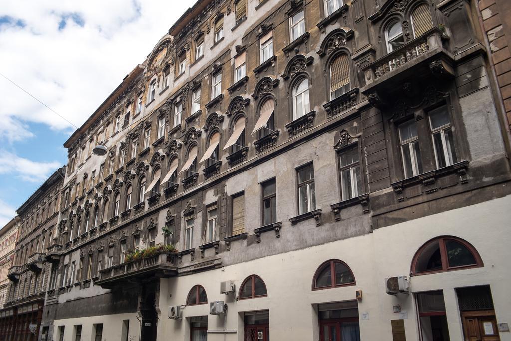 Ferienwohnung Inviting Flat In The Heart Of Town Budapest Exterior foto