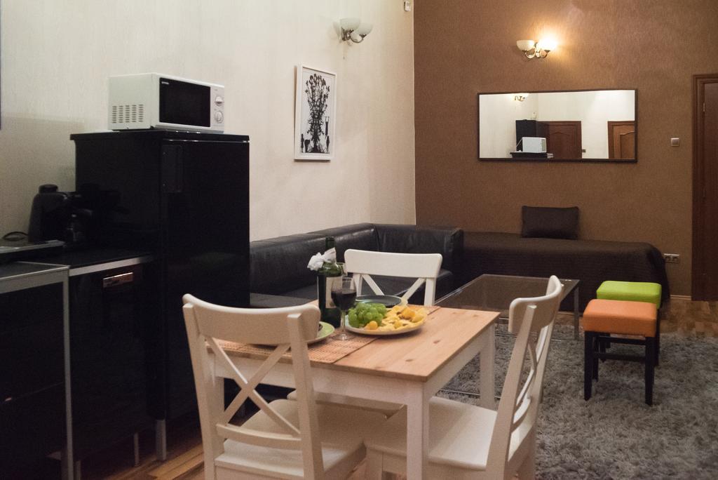 Ferienwohnung Inviting Flat In The Heart Of Town Budapest Exterior foto