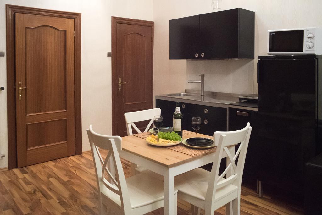 Ferienwohnung Inviting Flat In The Heart Of Town Budapest Exterior foto