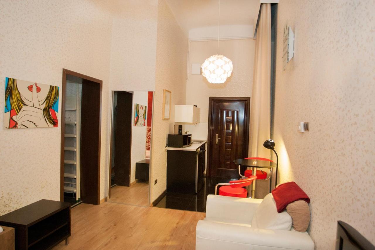 Ferienwohnung Inviting Flat In The Heart Of Town Budapest Exterior foto