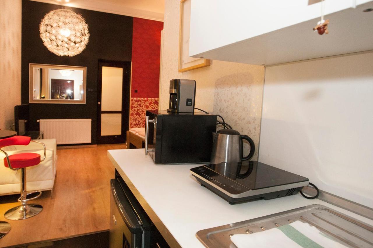 Ferienwohnung Inviting Flat In The Heart Of Town Budapest Exterior foto