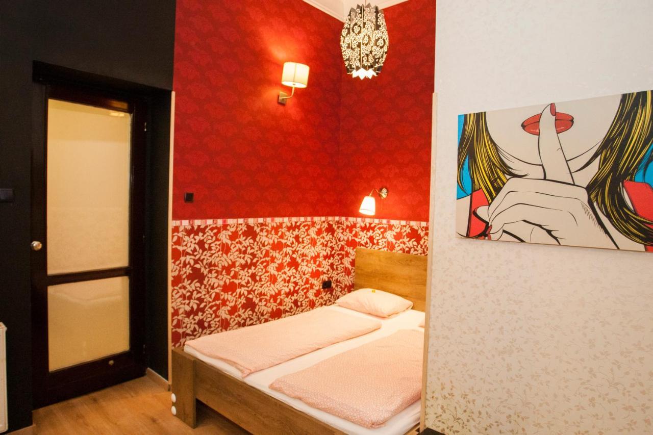 Ferienwohnung Inviting Flat In The Heart Of Town Budapest Exterior foto